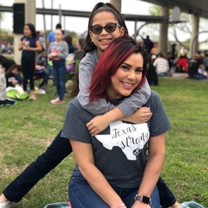 Meet your Posher, Lorie